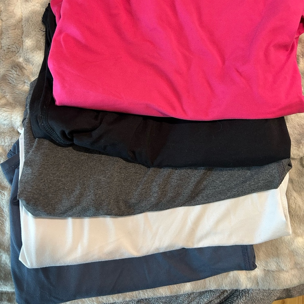 Women's Sleeveless Tops - lot of 5